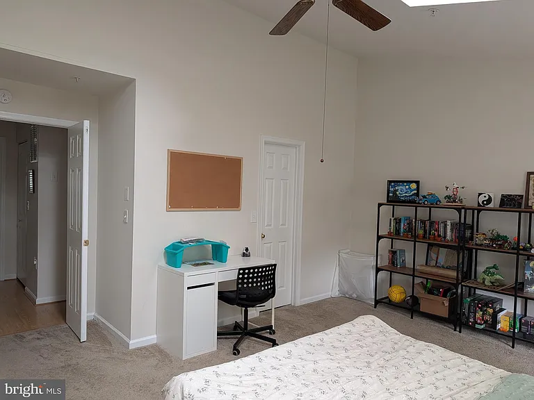 1125 Simsbury Ct — Photo 20