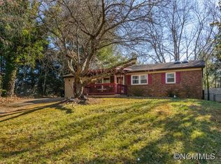 16 Allison Ct, Asheville, NC 28805