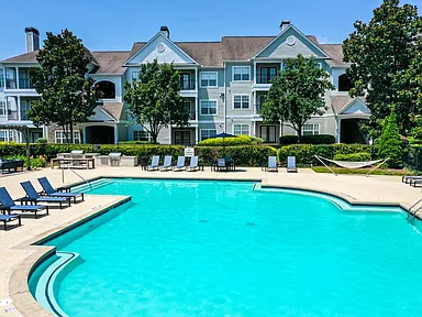 1BR,1BA - 837SF