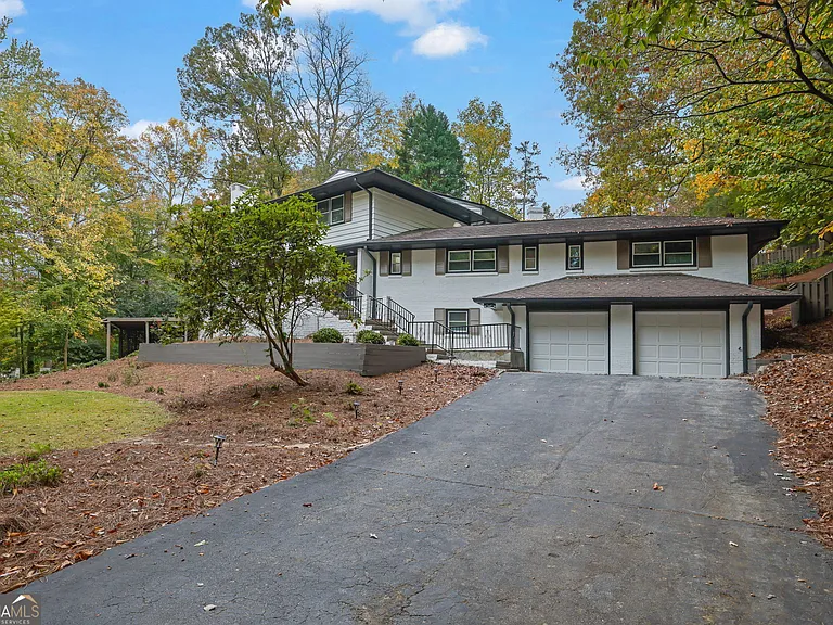 3018 W Pine Valley Rd NW — Photo 6