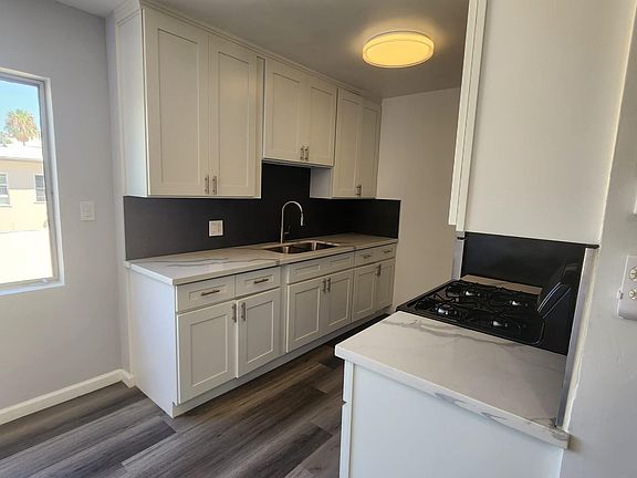 5th image of 3927 W 7th St #6