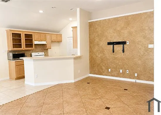 5601 Lawnsberry Dr — Photo 6