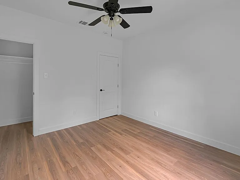 1818 Windsor Ave — Photo 16