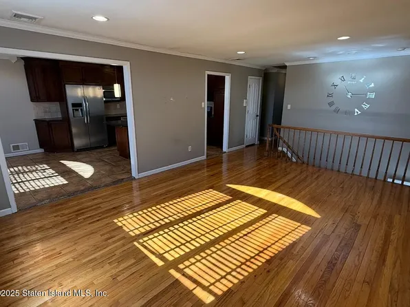 641 Katan Avenue image 4 of 21