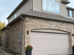 37 Davis St, Collingwood, ON L9Y0E2