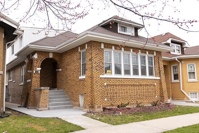 1st image of 1426 S 58th Ct