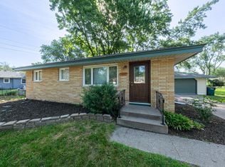 11157 Madison St NE, Blaine, MN 55434