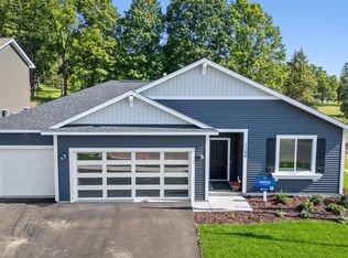 1105 Compton Ave, River Falls, WI 54022
