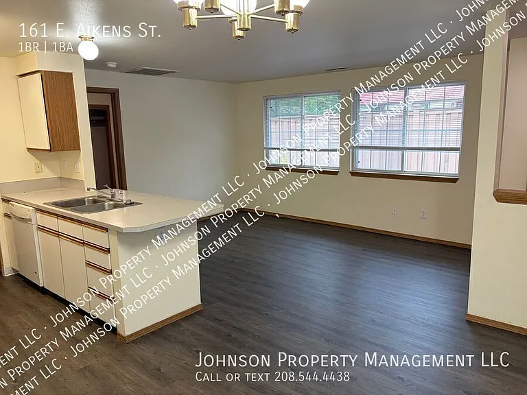 161 E Aikens Rd — Photo 3