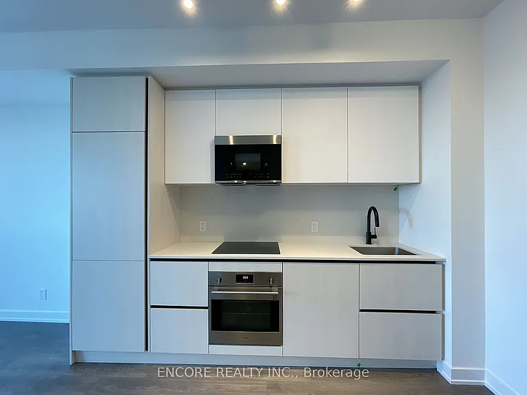 108 Peter St #3612 — Photo 2