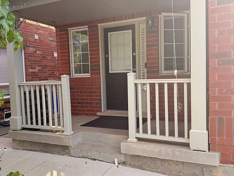 865 Shepherd Pl — Photo 3
