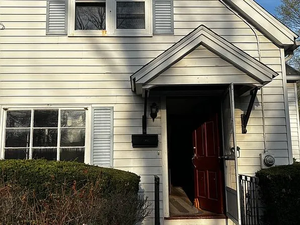 213 Hart St, Berlin, CT 06037