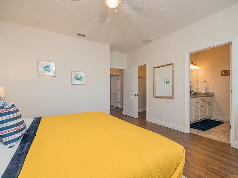 6832 Middleton Ave — Photo 35