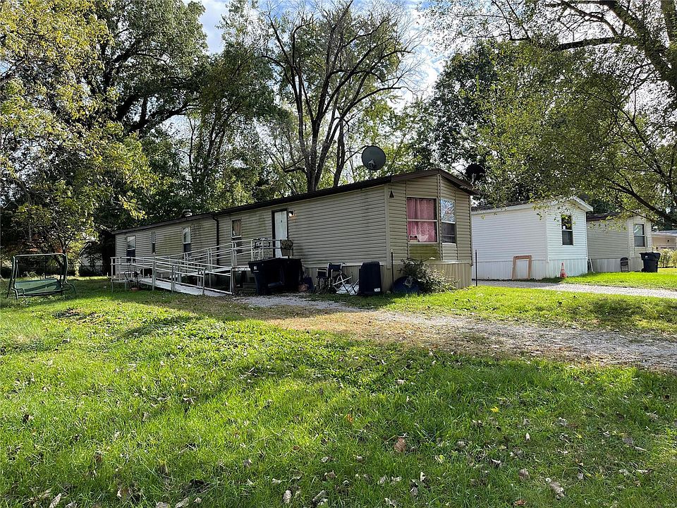 2nd image of 650 Sherman St