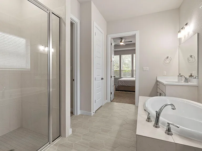 460 Constitution Way — Photo 24