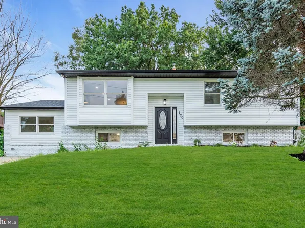 120 Moore St, Woodbury Heights, NJ 08097