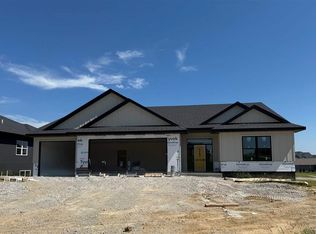 652 Rock Ridge Rd, Tiffin, IA 52340