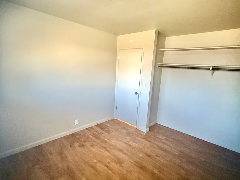 1142 Nadene Dr — Photo 7
