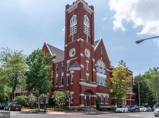 819 D St NE #33, Washington, DC 20002