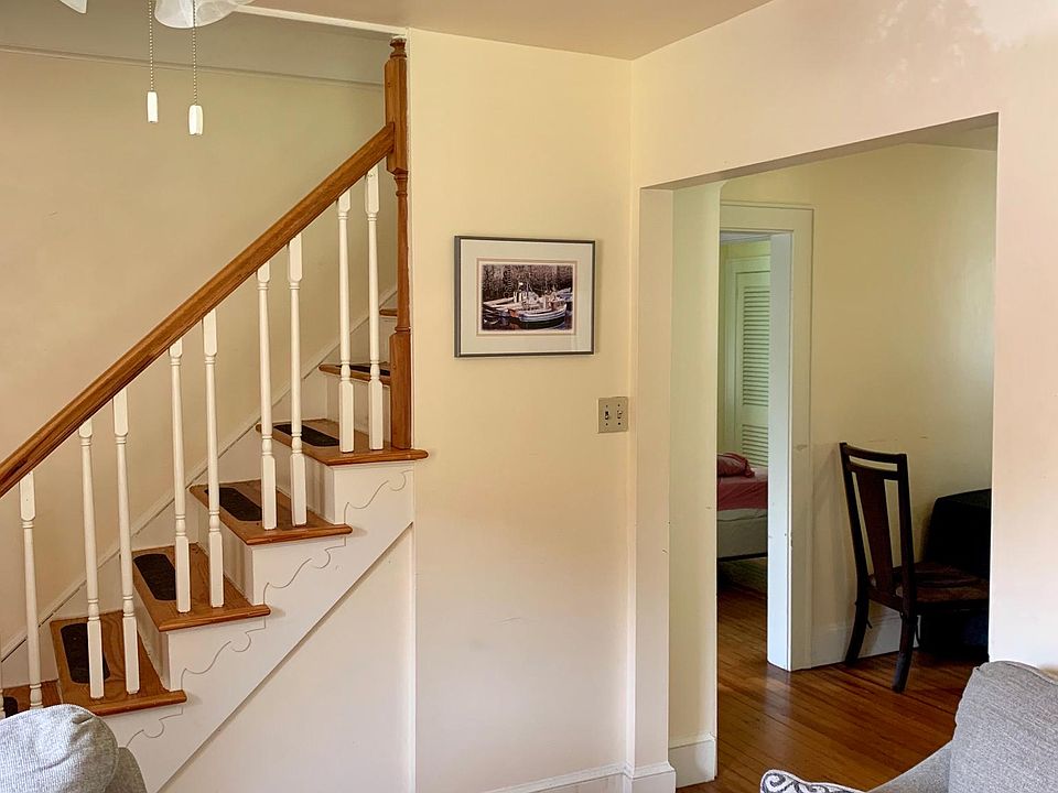 2nd image of 26292 Tunis Mills Rd