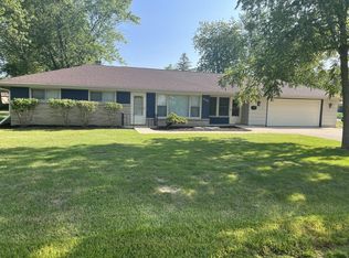 3708 W Mary Ann Dr, Franklin, WI 53132