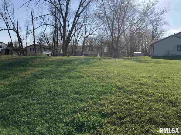 W Darlington Dr, Mapleton, IL 61547