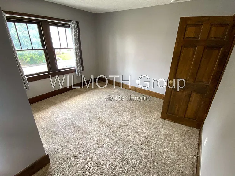 3047 N College Ave — Photo 18