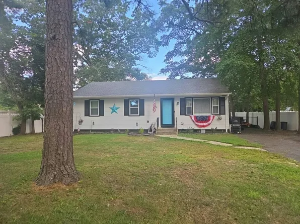 1704 Fleetwood Dr, Forked River, NJ 08731
