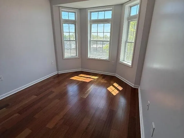 102 E Elizabeth Ave #406 — Photo 29