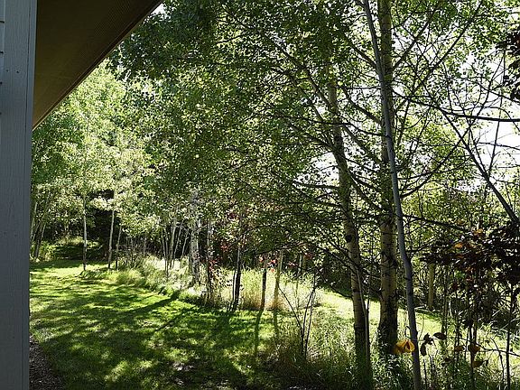 5th image of 4 Gardner Park Dr