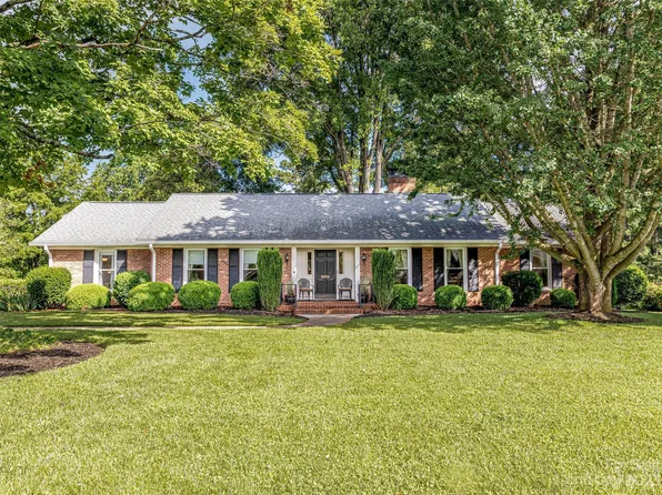 271 McCall Dr, Forest City, NC 28043