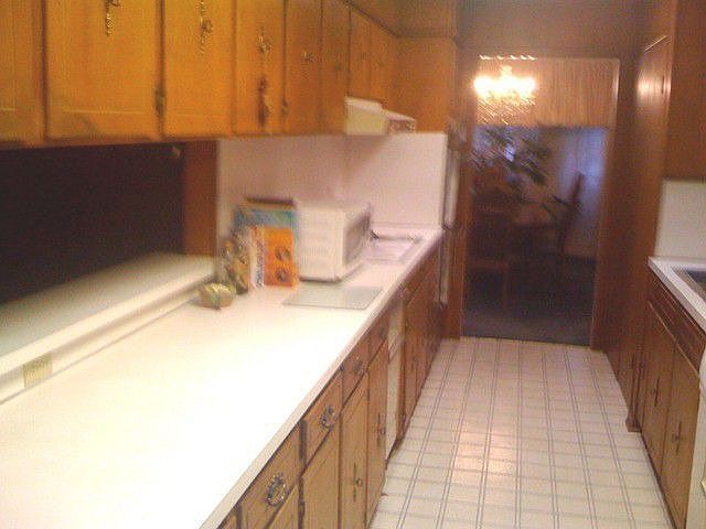 2nd image of 1902 Willow Dr
