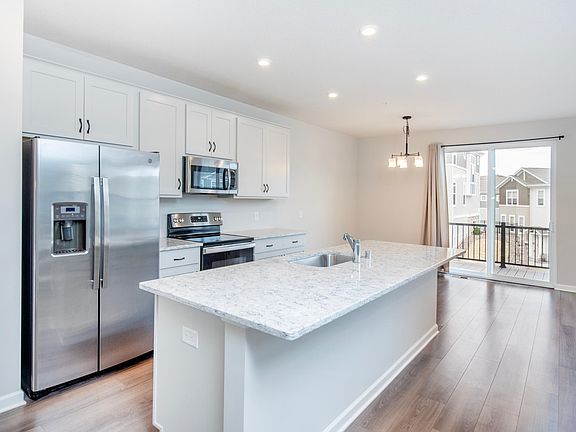 5th image of 2217 Gateway Hill Rd