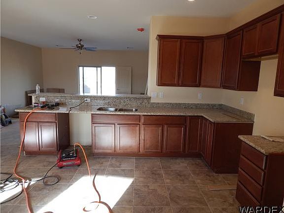 2nd image of 5015 S Jacaranda Pl