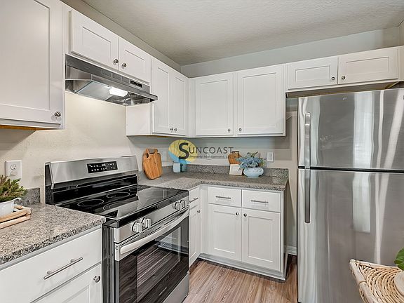 3rd image of 1510 Yelford Cir #1510101