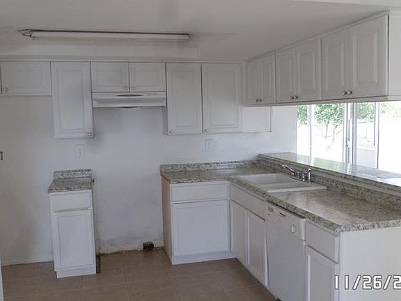 4th image of 3607 Hoover Dr