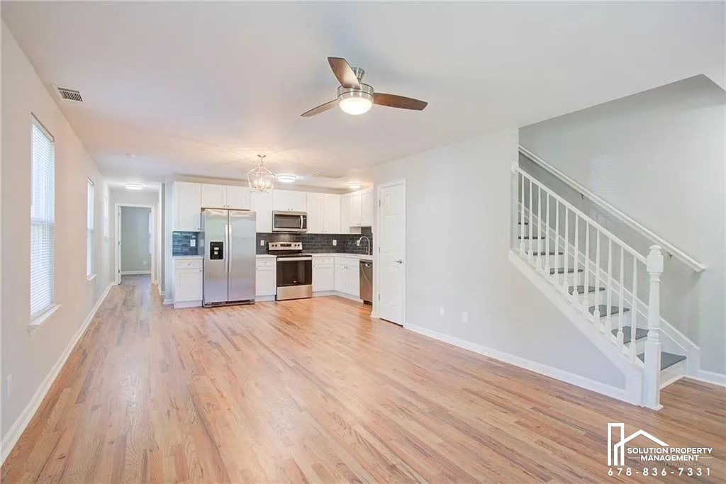 4 bed, 2.5 bath, 1666 sqft, $2,050 — Photo 4