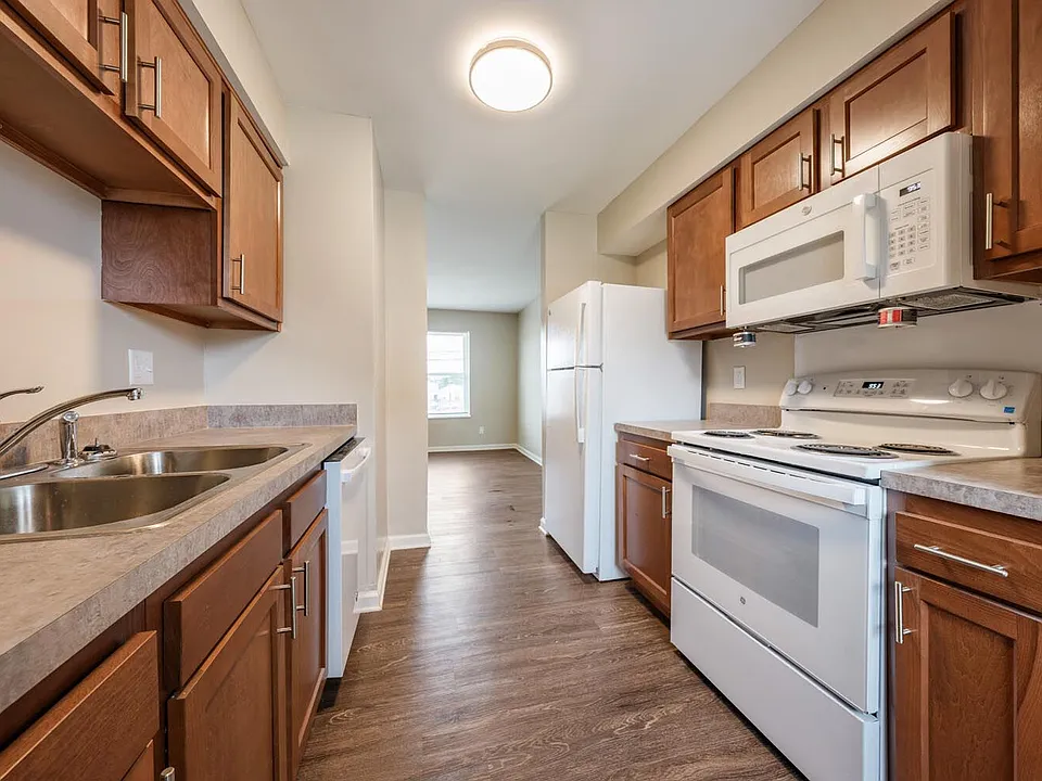Walnut Street Apartments