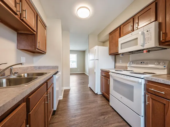 Walnut Street Apartments