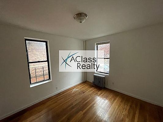 2nd image of 25-28 42nd St #1X