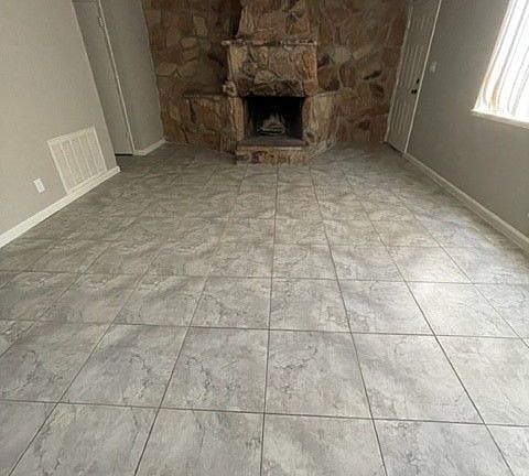 4th image of 656 Greenbriar Townhouse Way