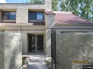 8690 Dixon Ln, Reno, NV 89511