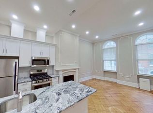 1830 Spruce St APT 2F, Philadelphia, PA 19103