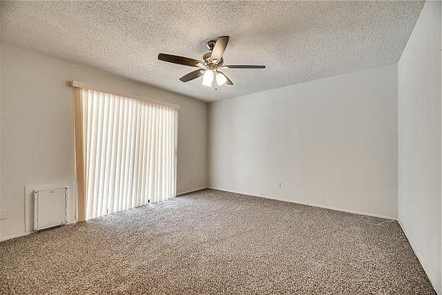 1st image of 2932 Woodbridge Dr