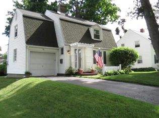 98 Glendale Rd, Latham, NY 12110