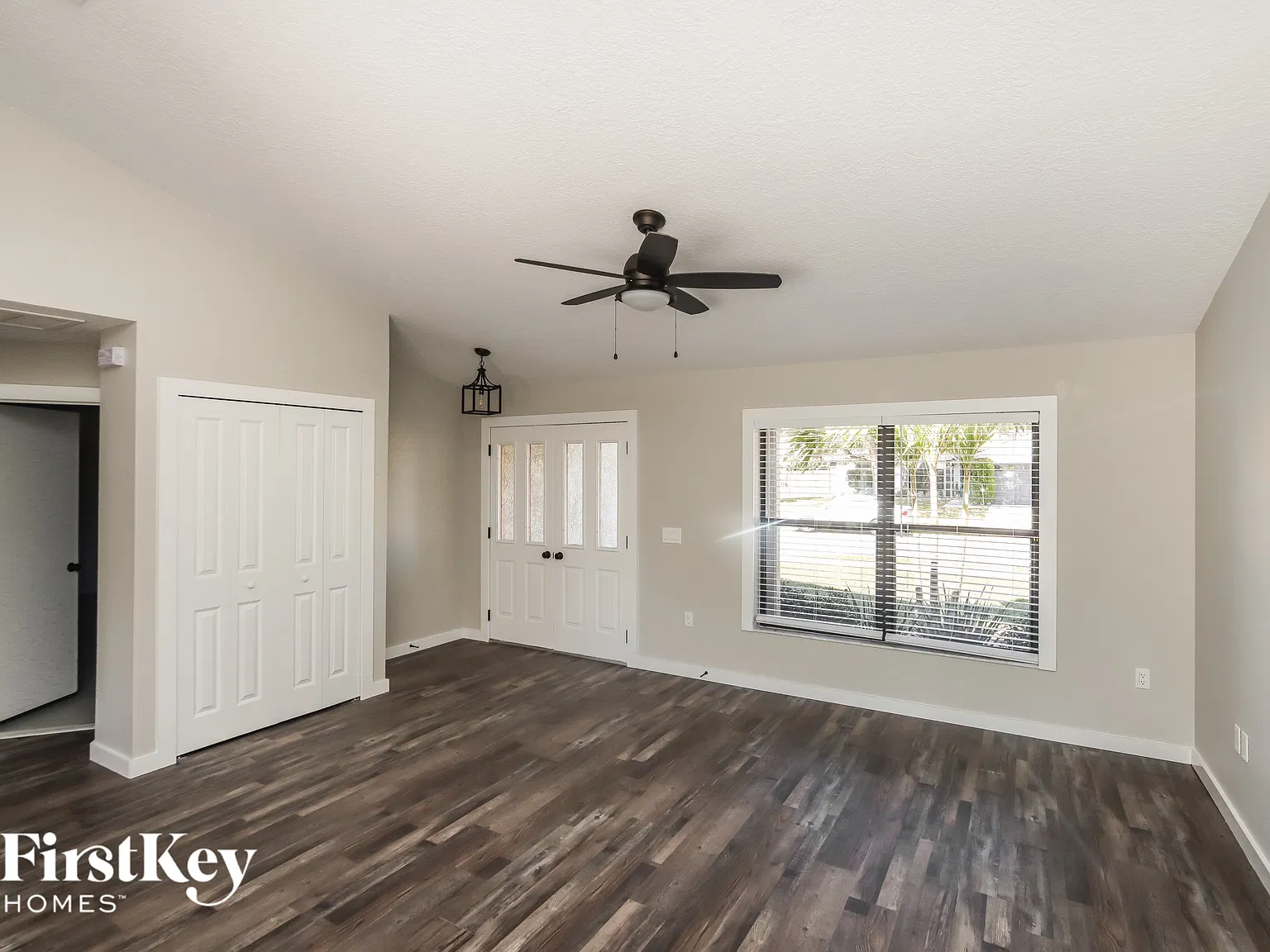 3 bed, 2.0 bath, 1364 sqft, $2,620 — Photo 4