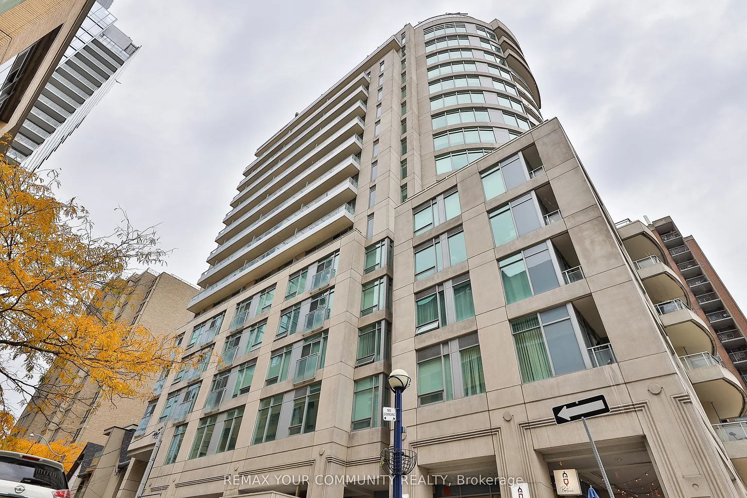 8 Scollard St #Penthouse 201 photo 1