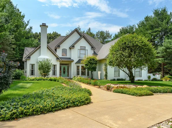 5861 Swallow Ave, Kalamazoo, MI 49009