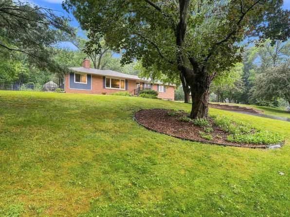 3600 Sunrise Dr E, Minnetonka, MN 55345