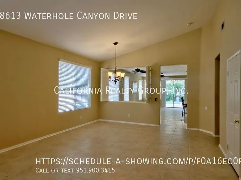 28613 Waterhole Canyon Dr — Photo 3